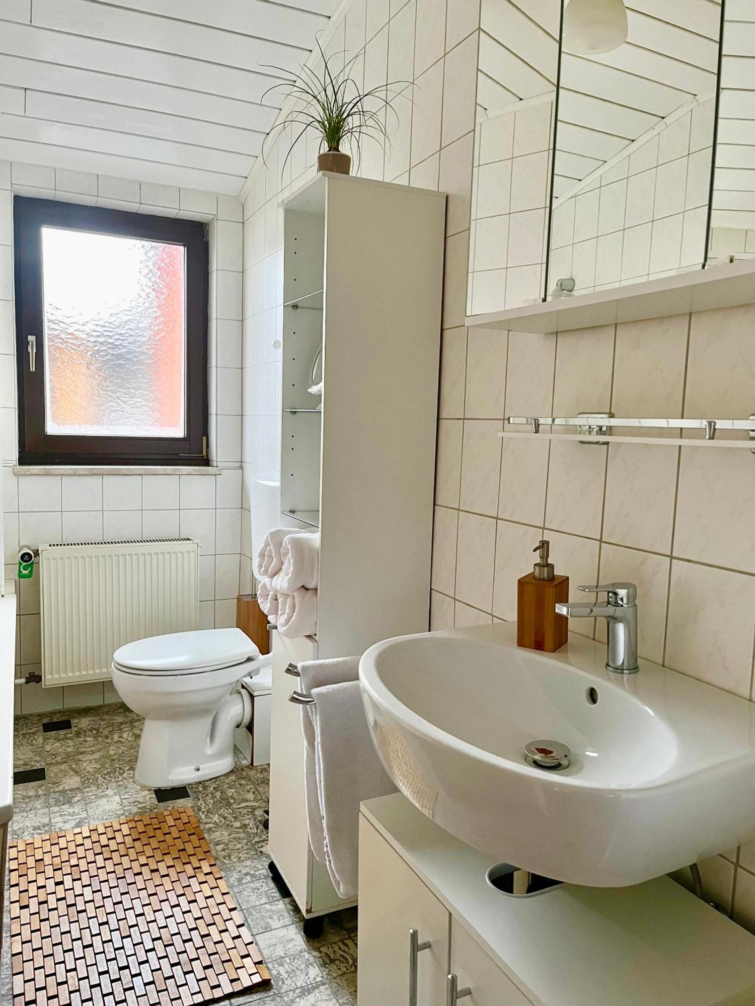 Casa Inn Parkview - Relax & Chill - Perfect For Business Travel, Weekend Trip, Family&Friends, Dogs Lover, Romance, Layover Or Longstay Лимбург-на-Лане Екстериор снимка